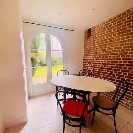 L'ecurie 滨海瓦朗日维尔